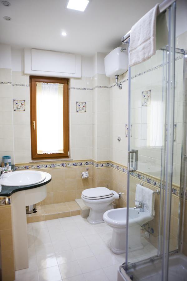 Bed & Breakfast Isa Guest Napoli